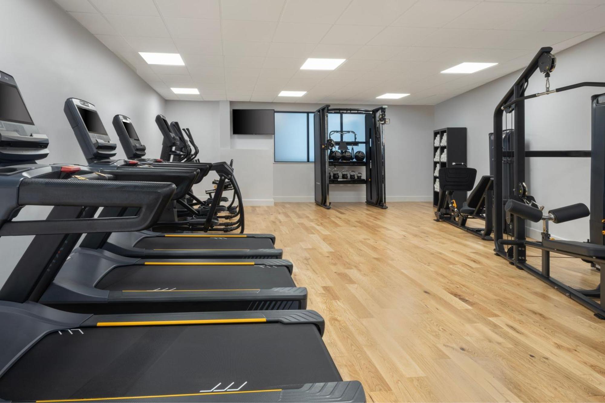Highcliff Marriott Отель 4*